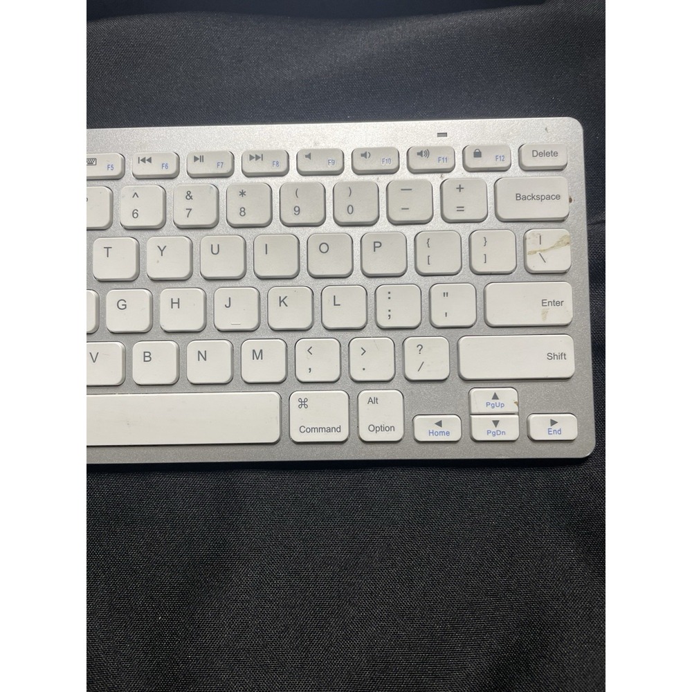 Anker Ultra-Compact Bluetooth Keyboard A7726 iOS Android Windows Silver - Picture 3 of 7
